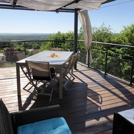 Villa De 4 Chambres A Montjoire Avec Magnifique Vue Sur La Montagne Piscine Privee Jardin Amenage * Montjoire